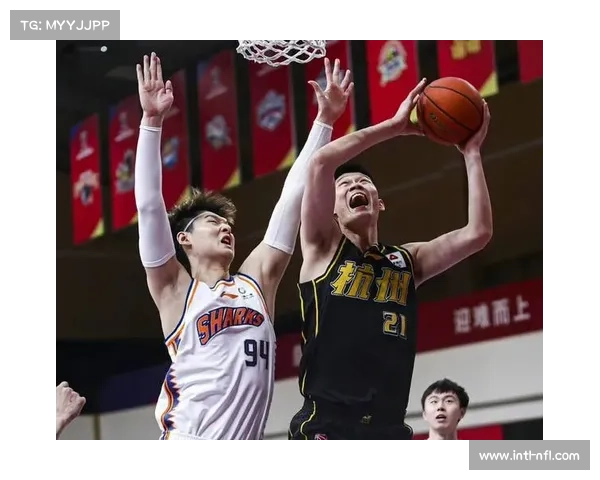 路面进攻效率与传球进攻成功率的战术平衡之道